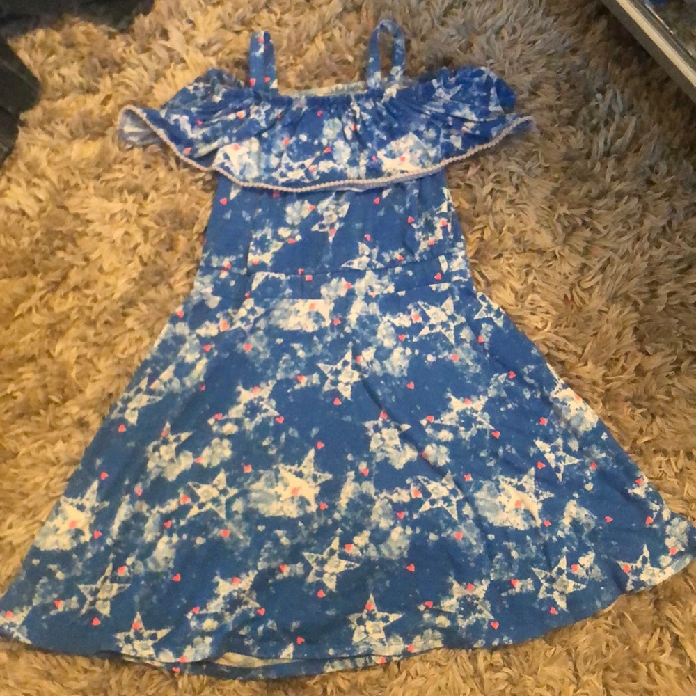 Young girls off the shoulder dress